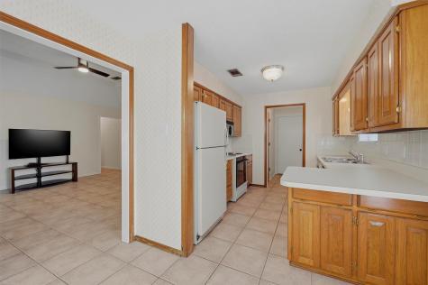 742 S Valentine Drive Sherman TX 75090