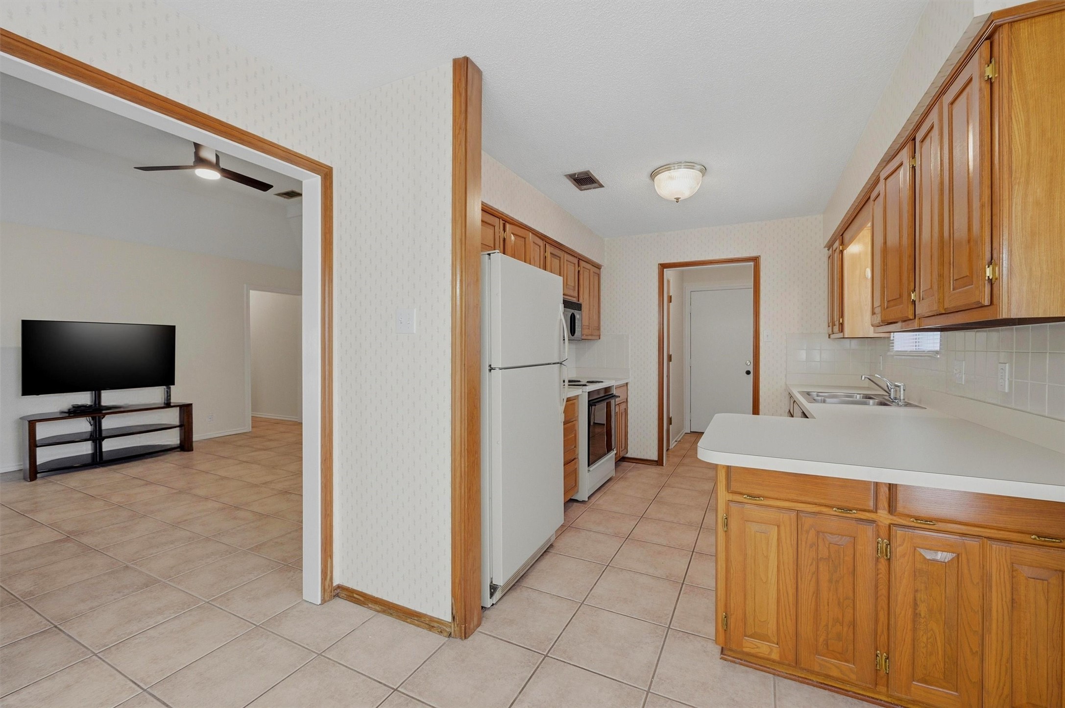 742 S Valentine Drive Sherman TX 75090