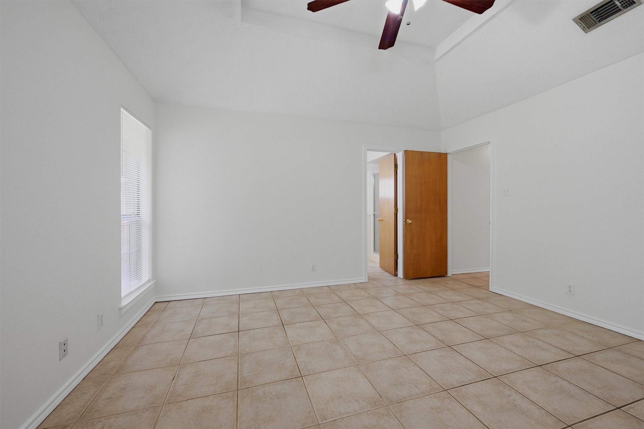 742 S Valentine Drive Sherman TX 75090