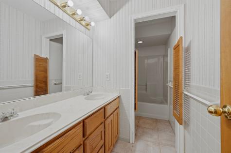 742 S Valentine Drive Sherman TX 75090