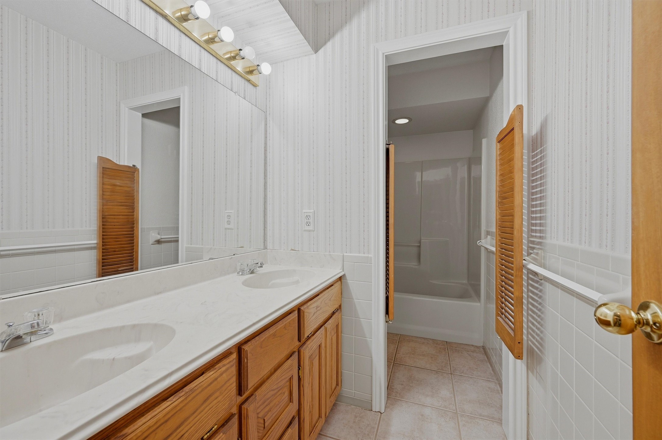 742 S Valentine Drive Sherman TX 75090