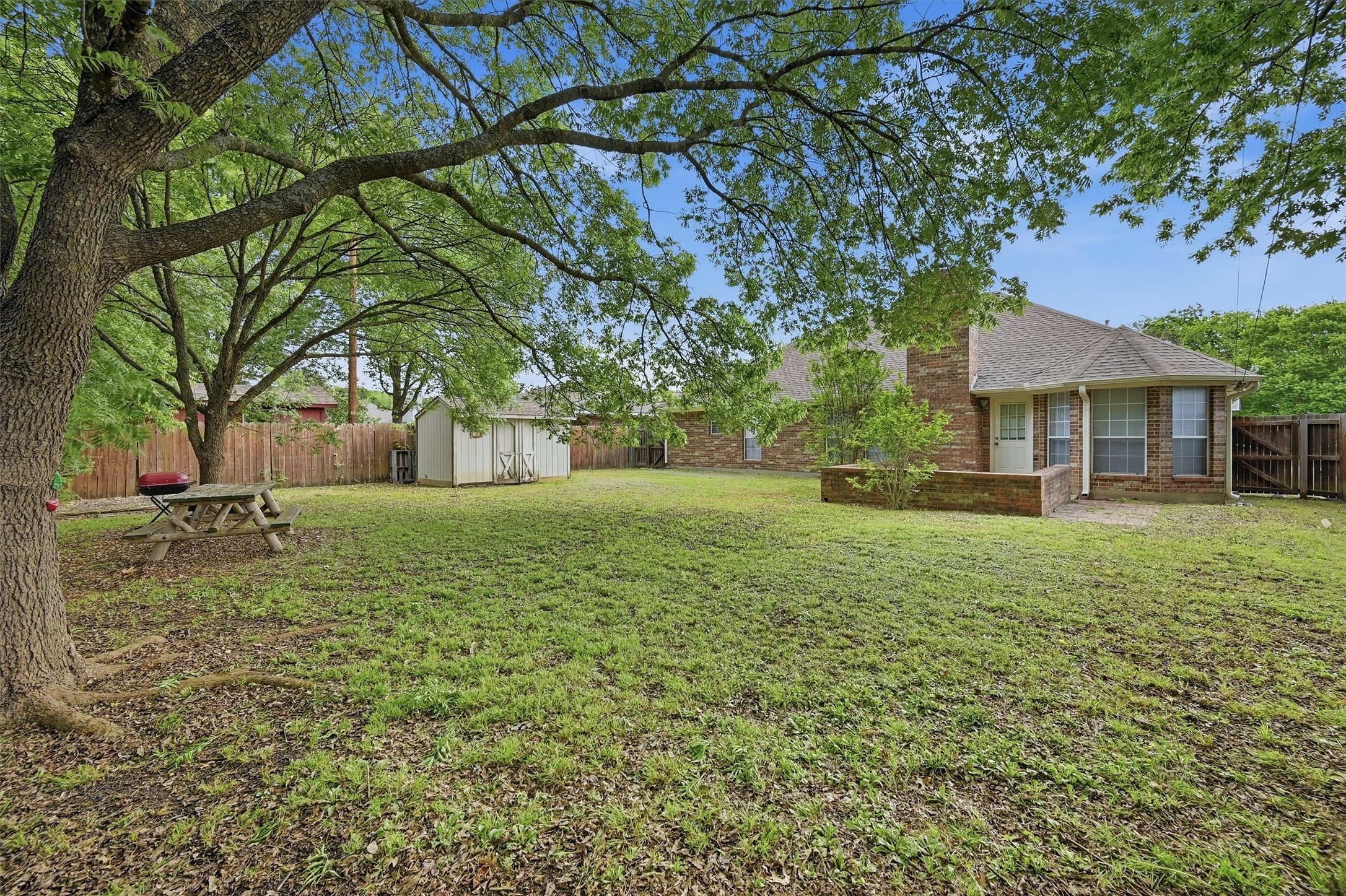 742 S Valentine Drive Sherman TX 75090
