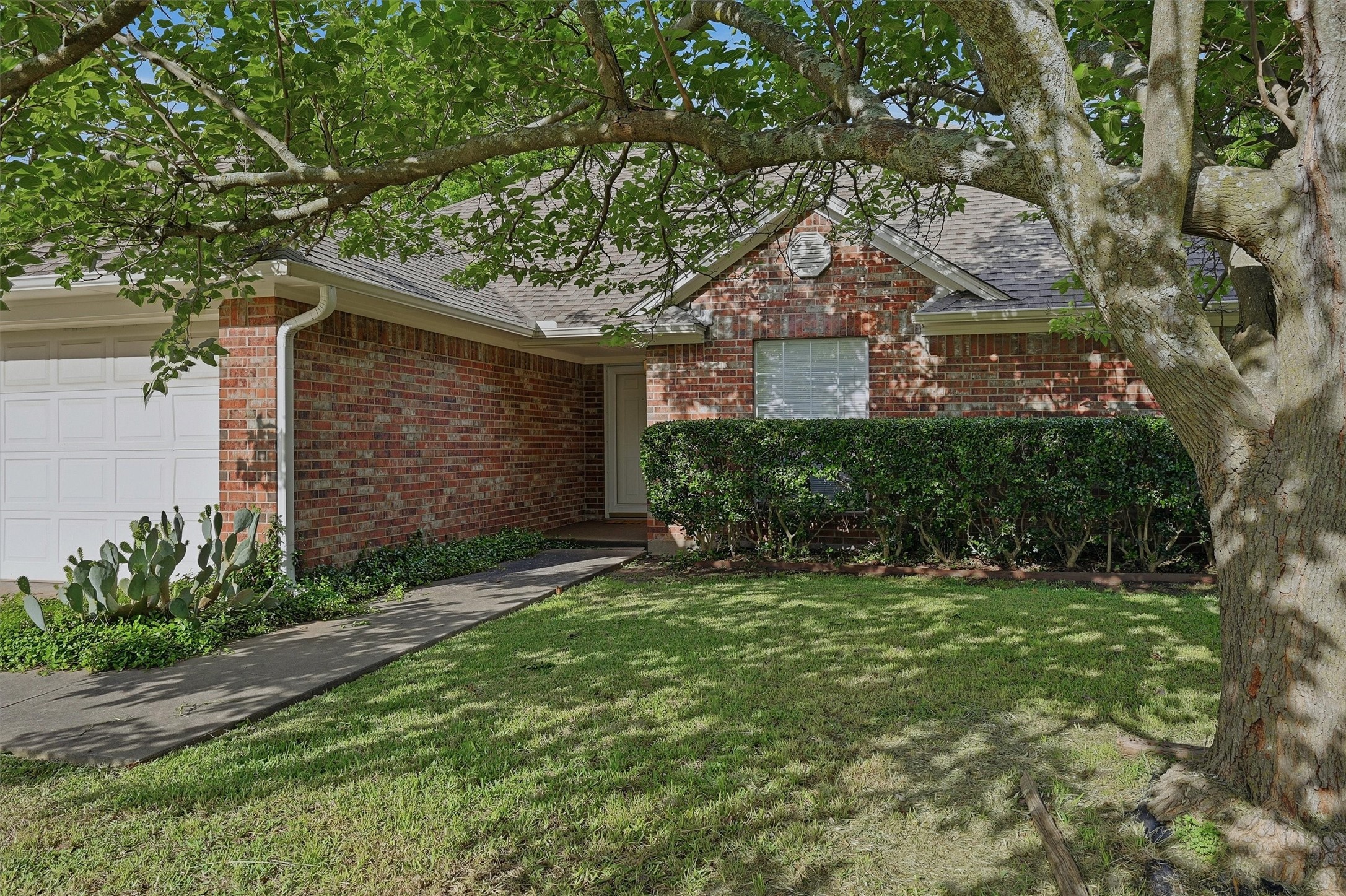 742 S Valentine Drive Sherman TX 75090
