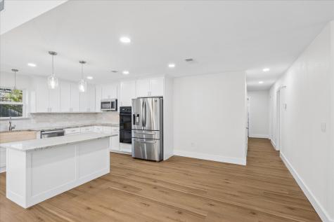 5719 Valley Ridge Court Arlington TX 76017