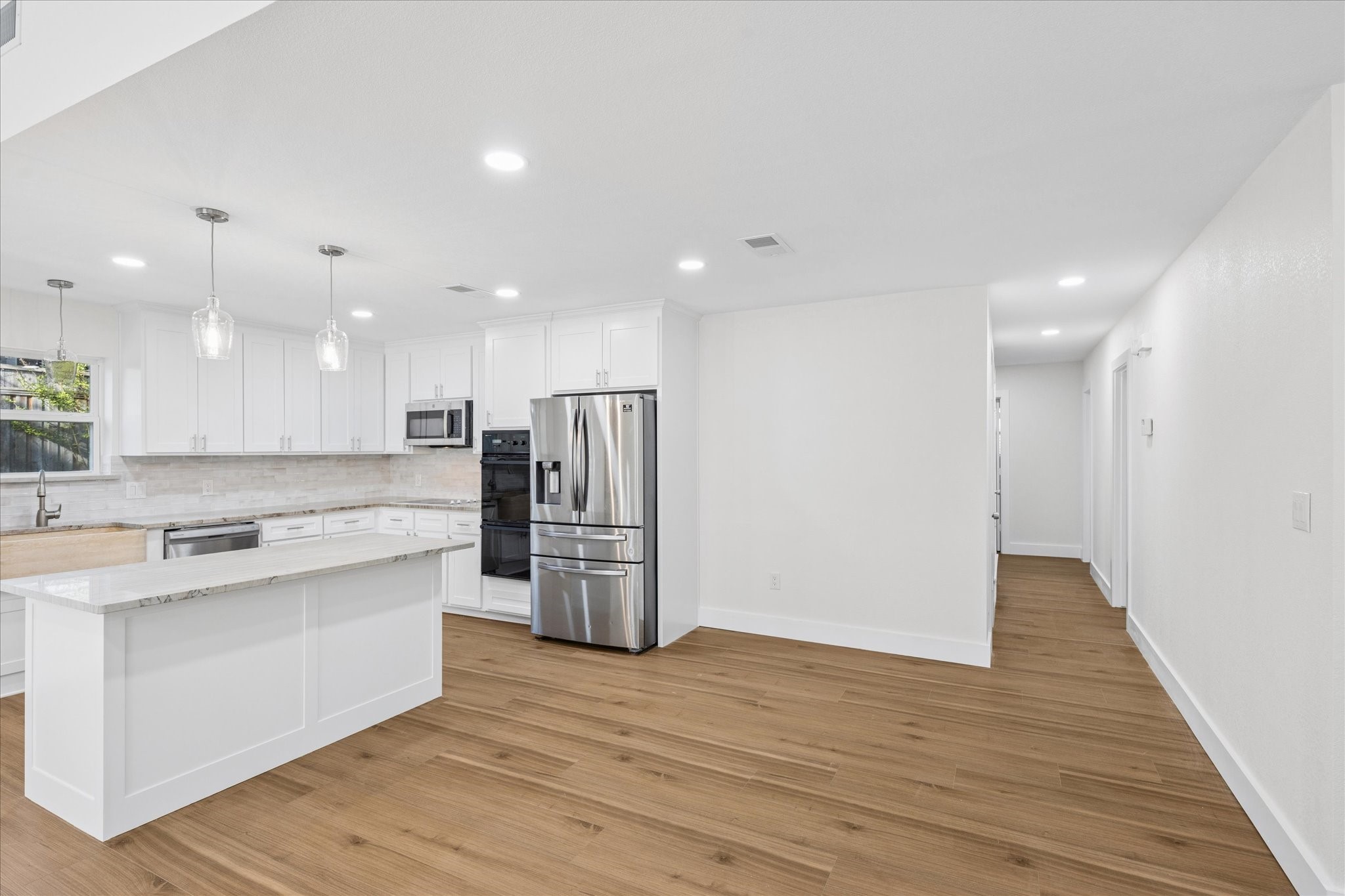 5719 Valley Ridge Court Arlington TX 76017