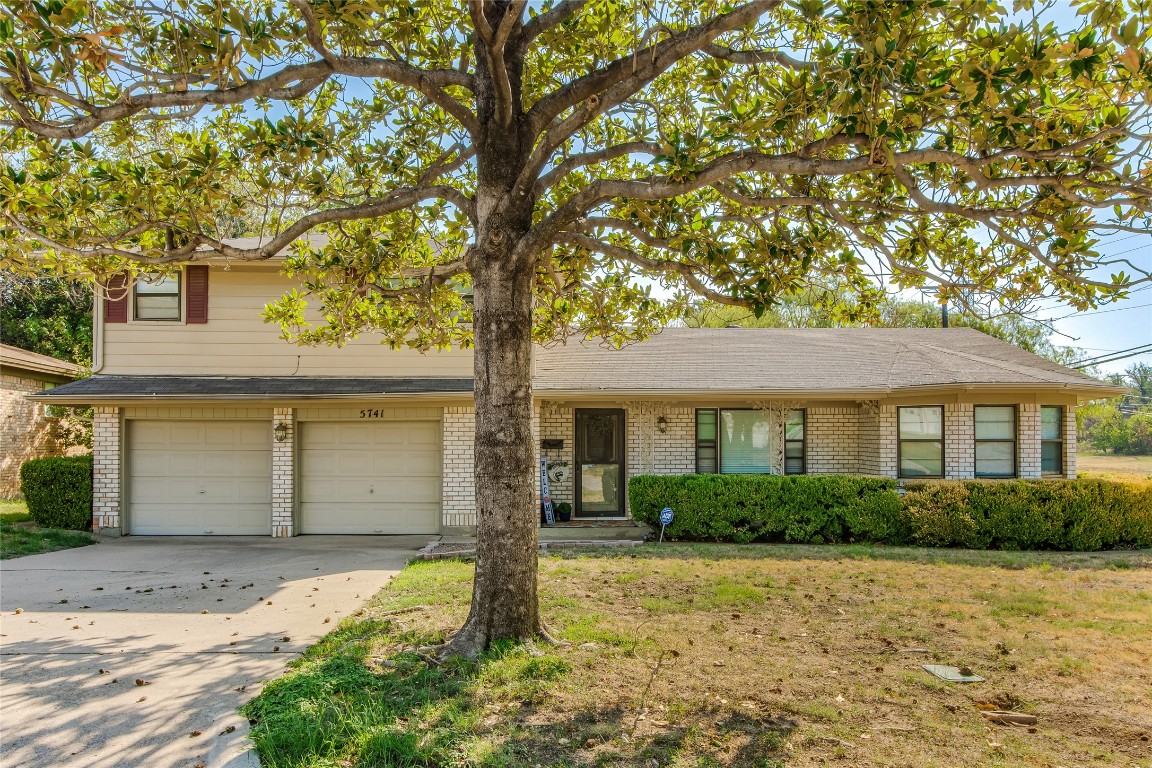 5741 Starling Circle Haltom City TX 76117
