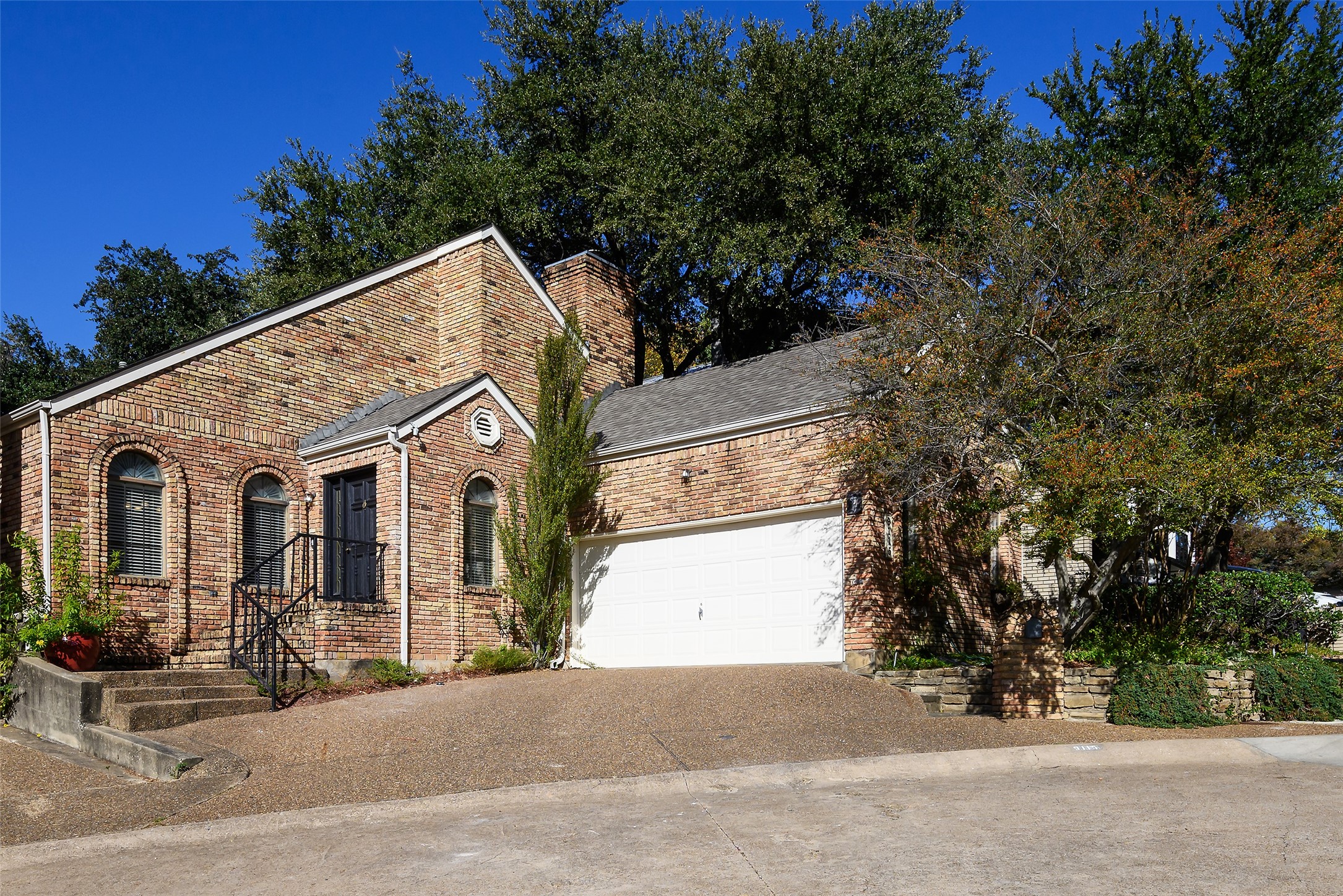 9115 Valley Chapel Lane Dallas TX 75220