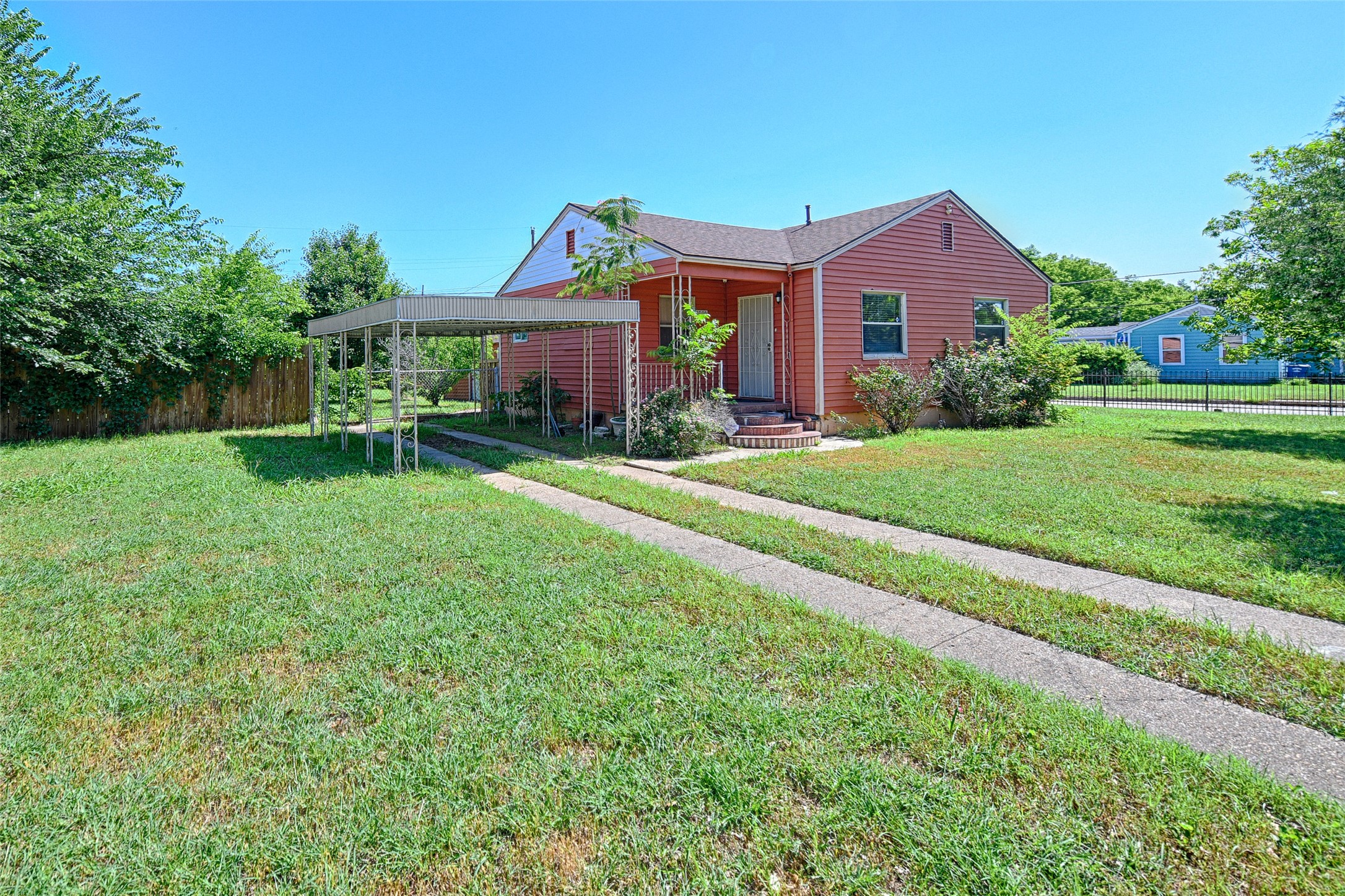 1705 Savoy Street Dallas TX 75224