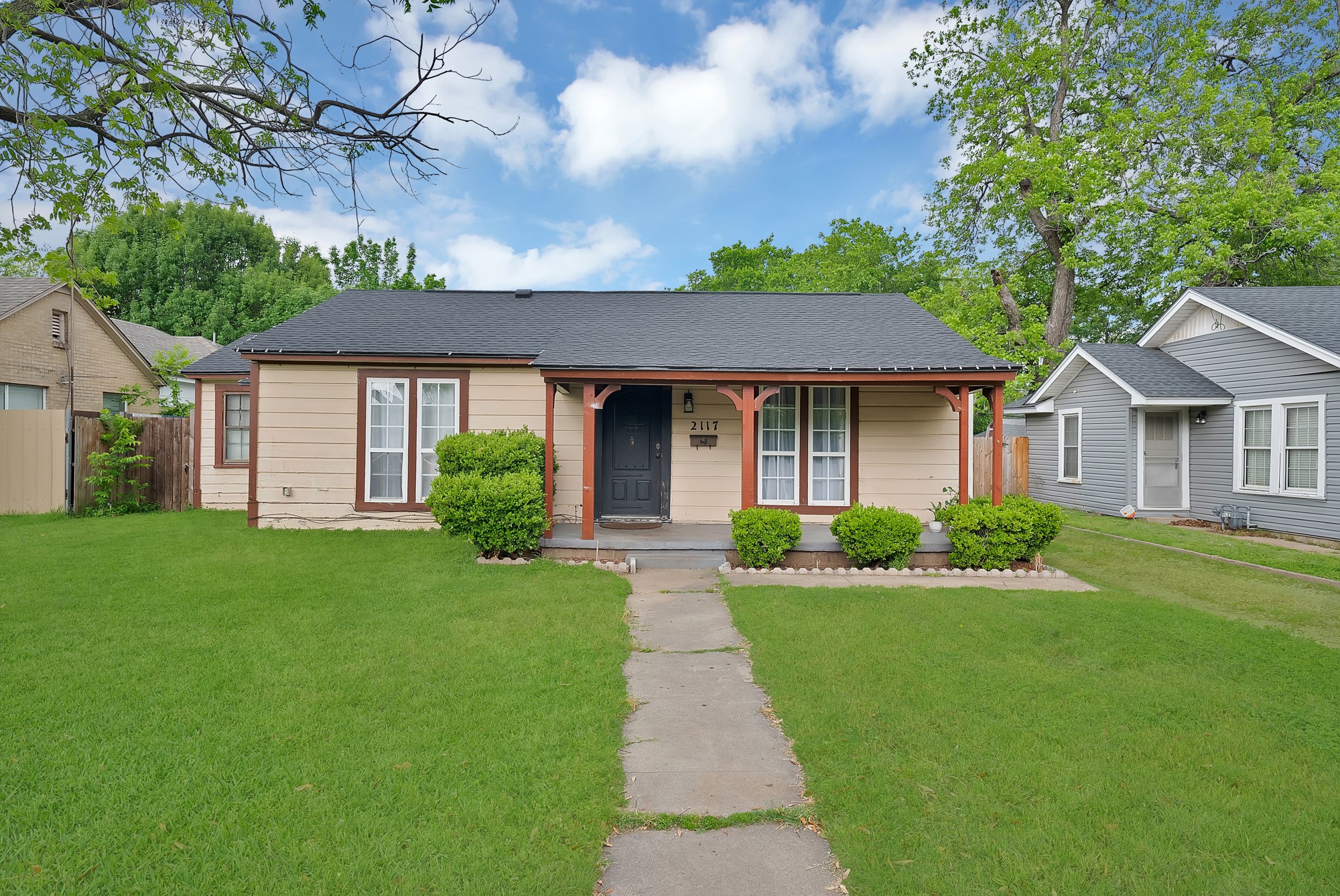 2117 Grace Avenue Fort Worth TX 76111
