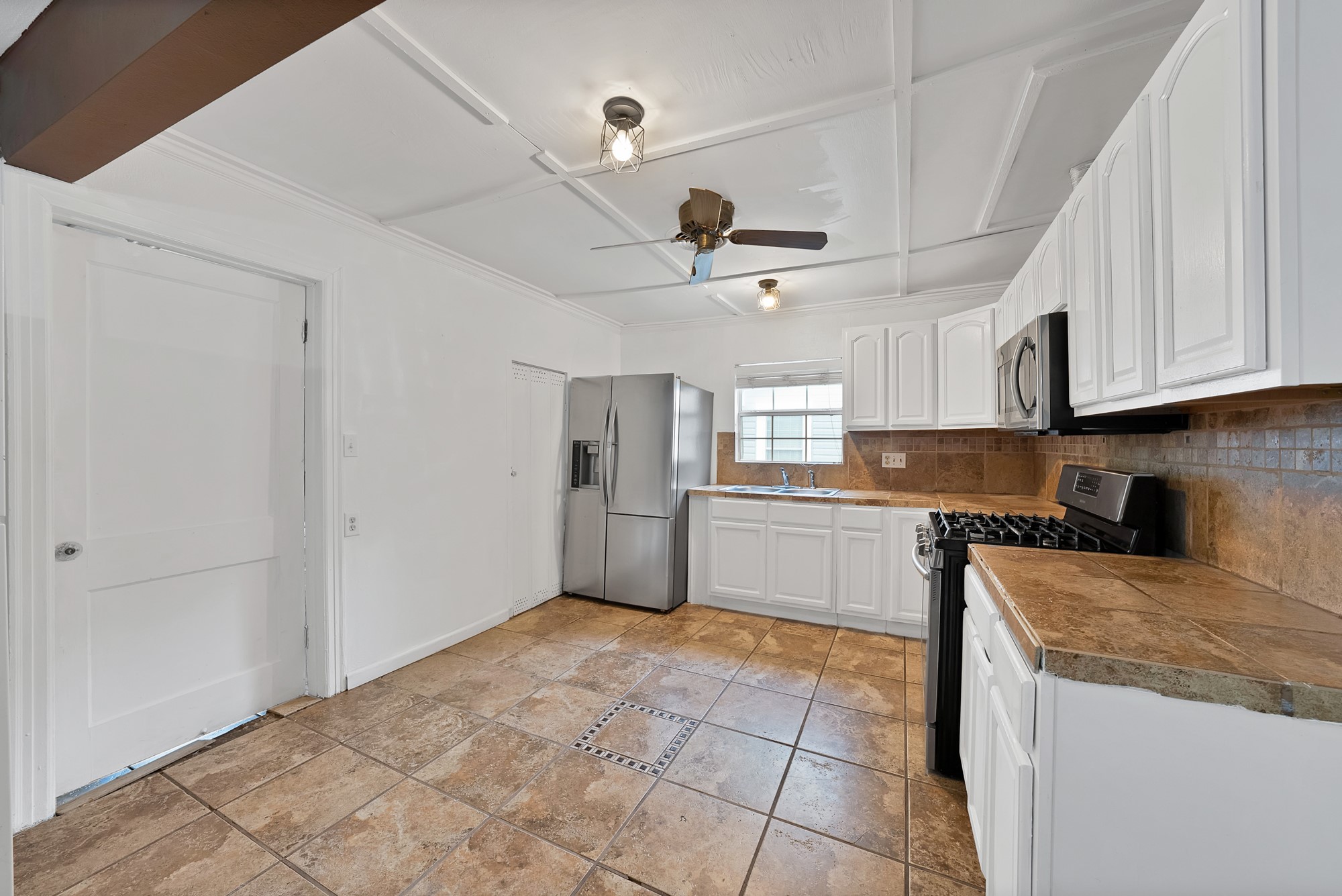 2117 Grace Avenue Fort Worth TX 76111