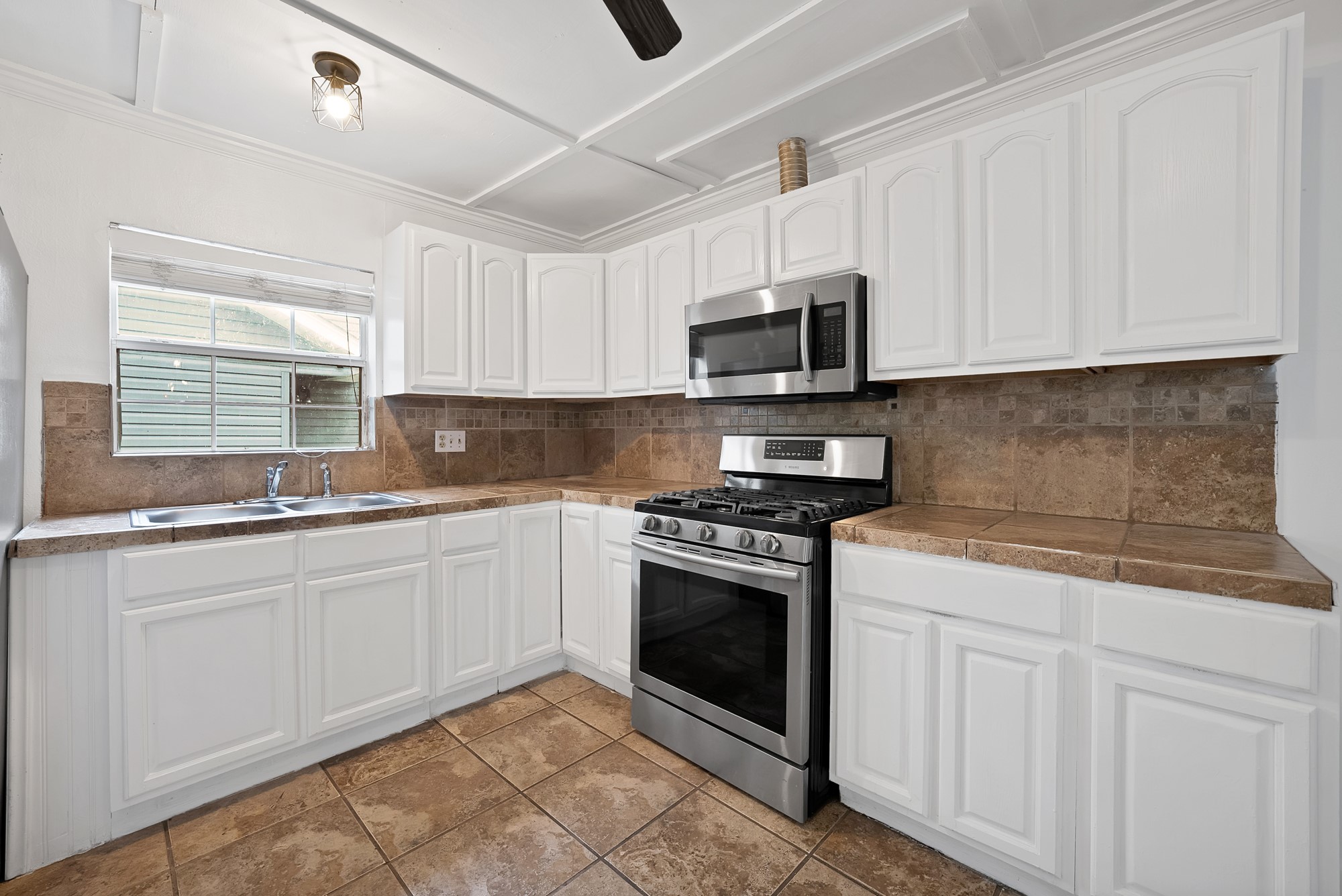2117 Grace Avenue Fort Worth TX 76111