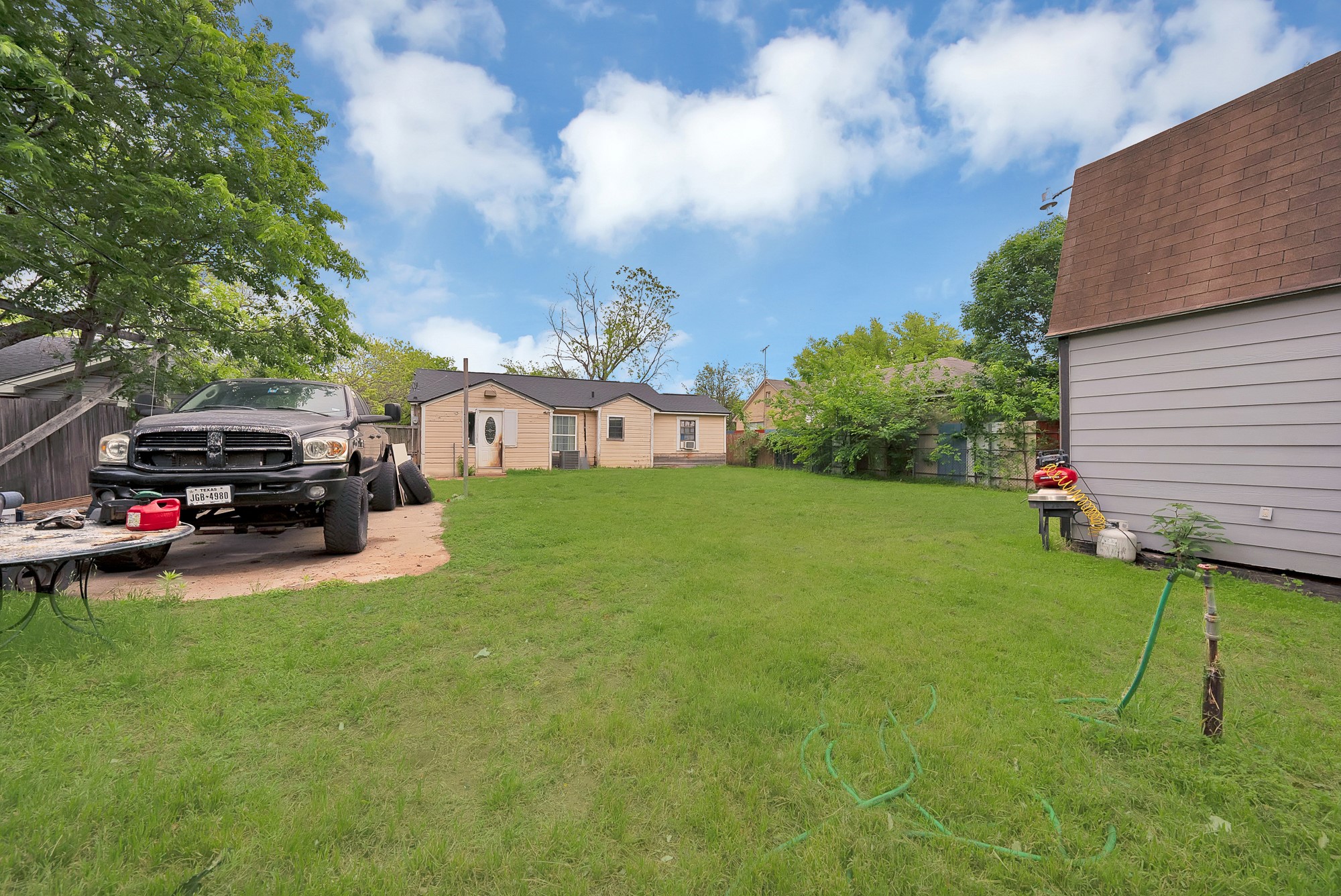 2117 Grace Avenue Fort Worth TX 76111