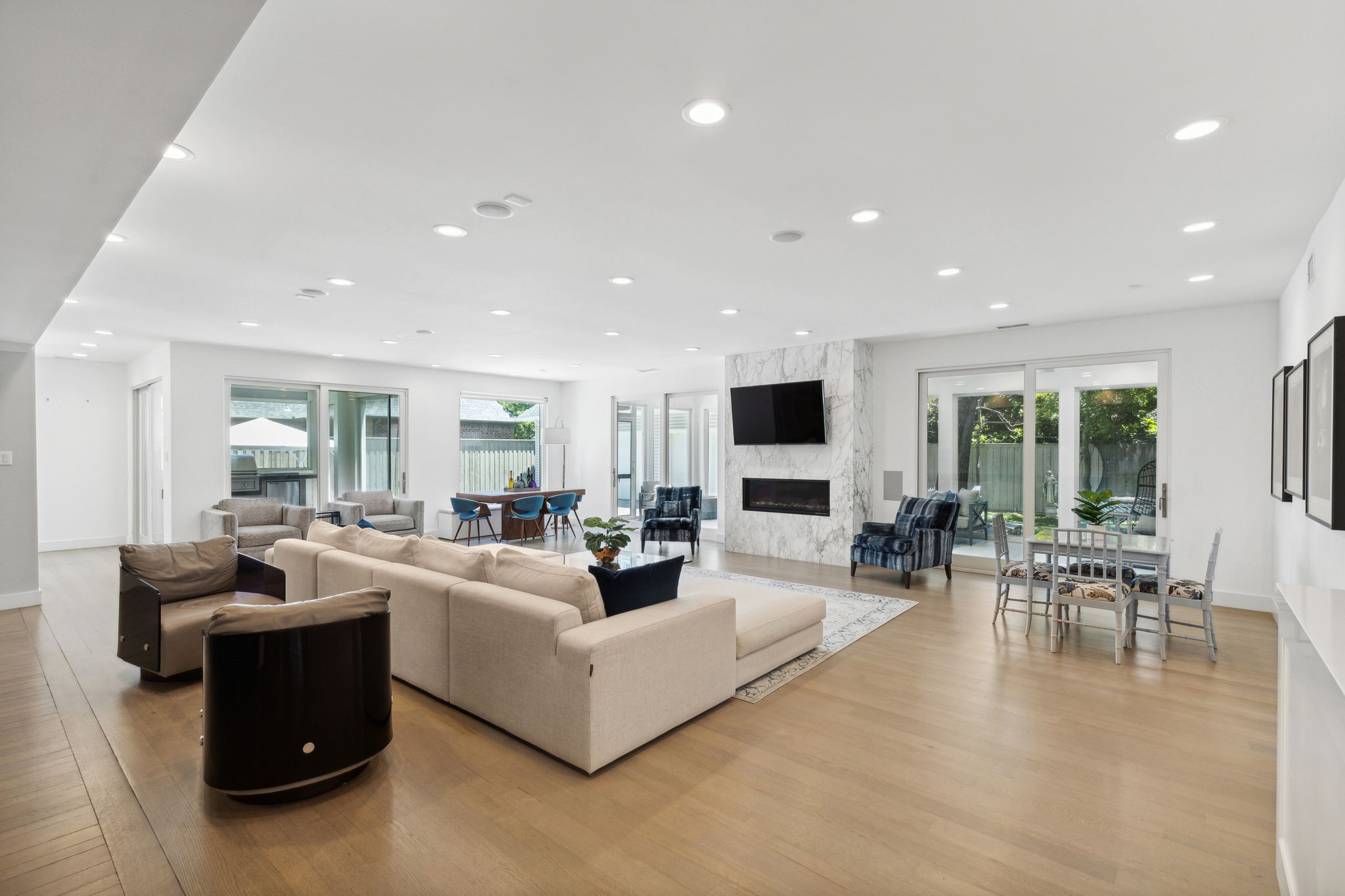 6050 Desco Drive Dallas TX 75225