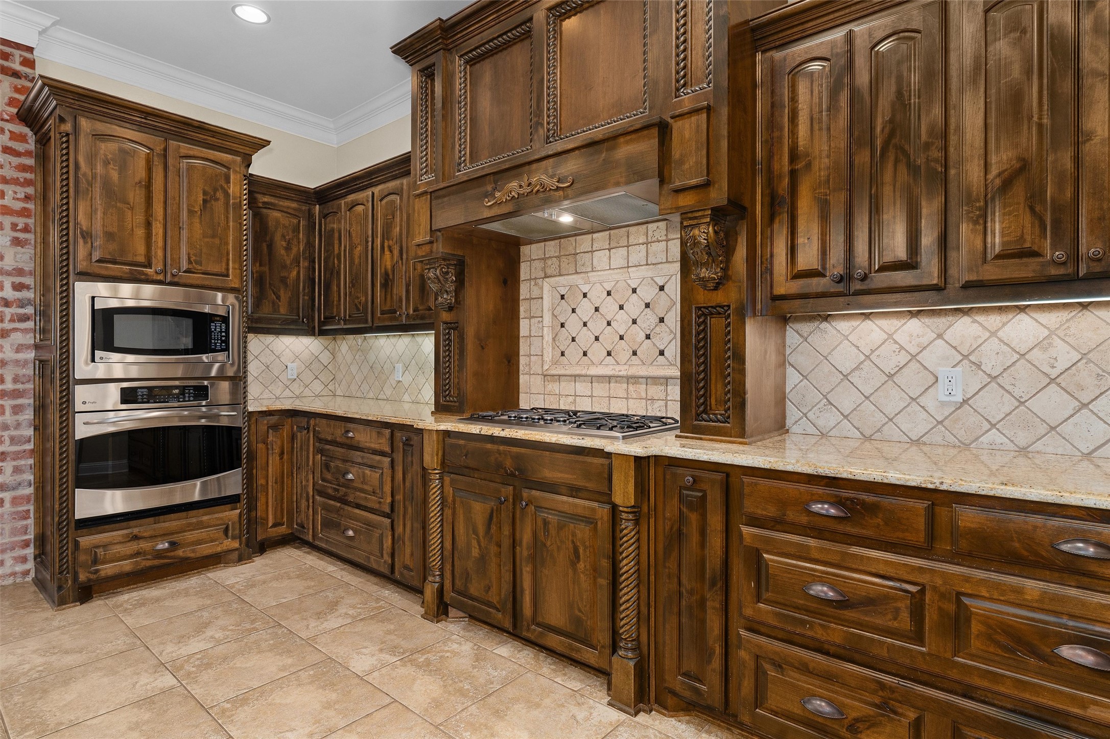 806 Chartres Drive Shreveport LA 71115