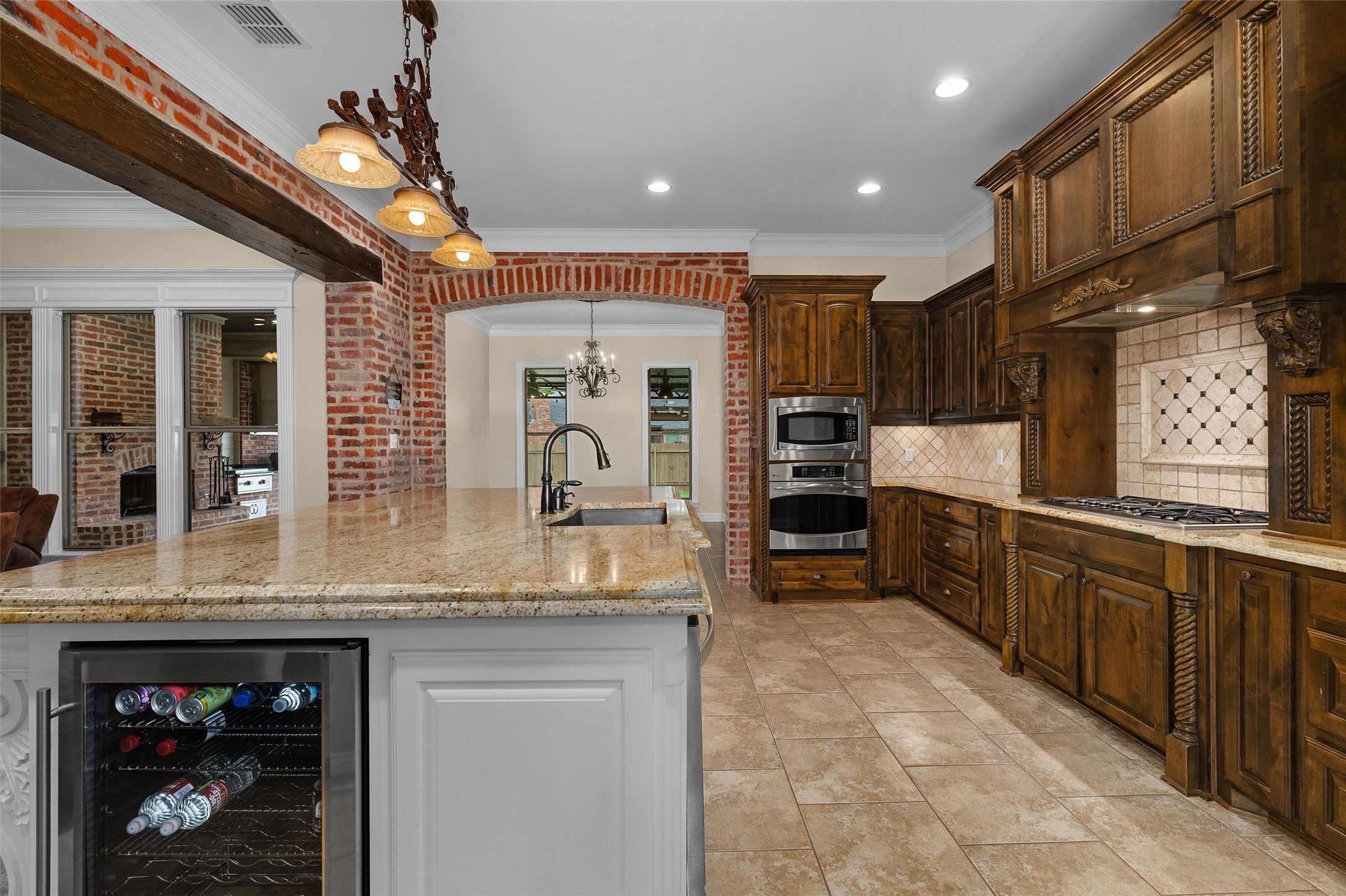 806 Chartres Drive Shreveport LA 71115