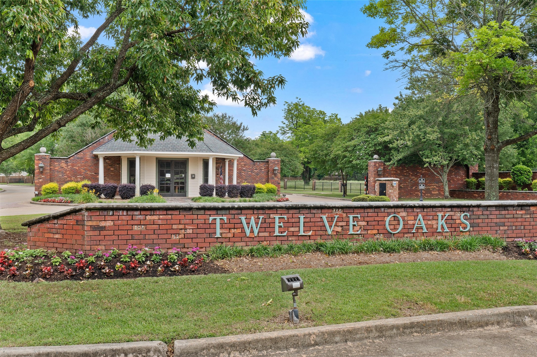 806 Chartres Drive Shreveport LA 71115