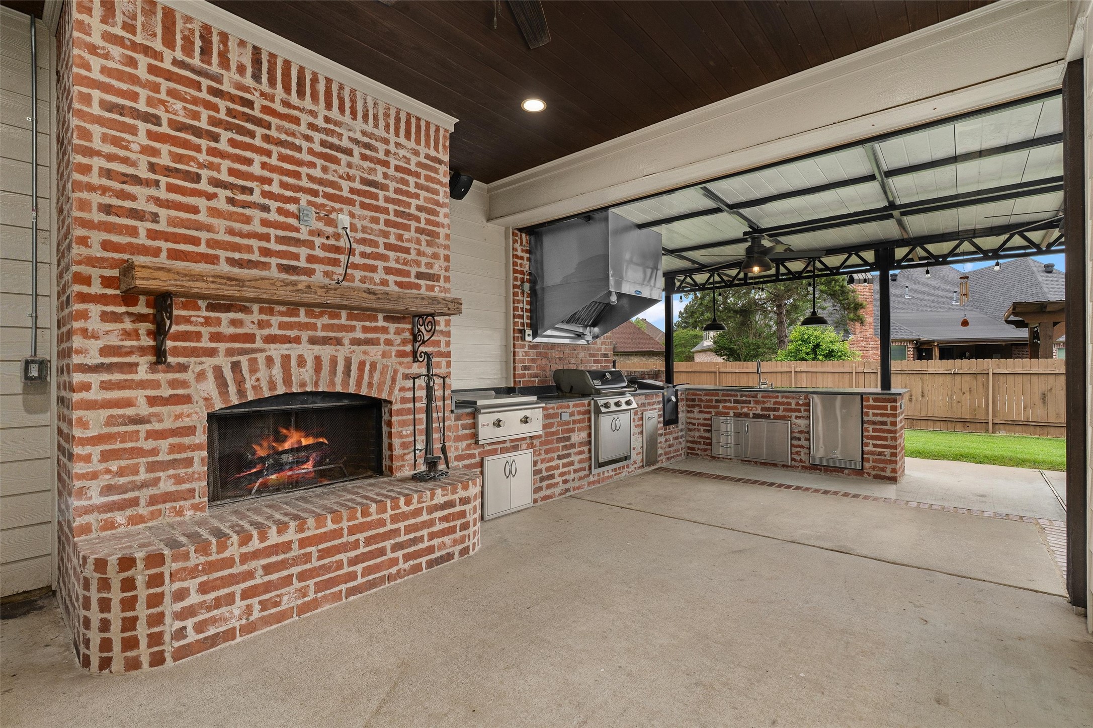806 Chartres Drive Shreveport LA 71115