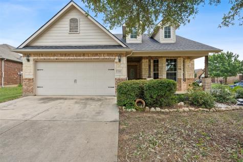 1346 Ravenwood Court Crowley TX 76036