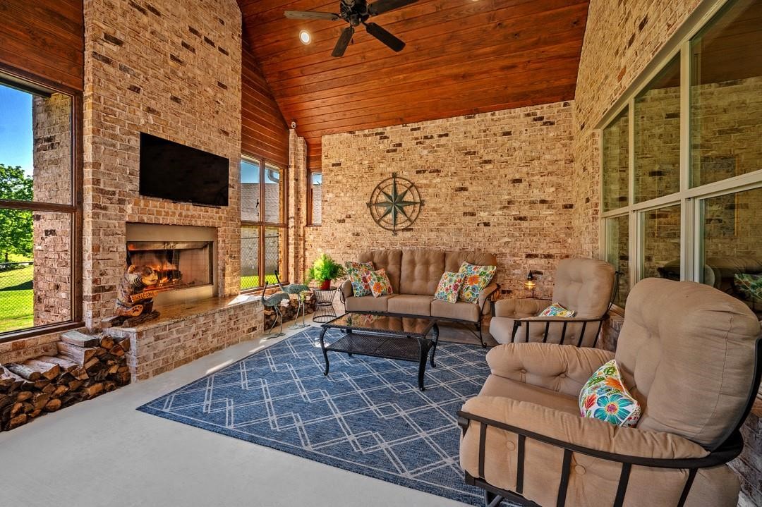 210 Tananger Springs Drive Denison TX 75021