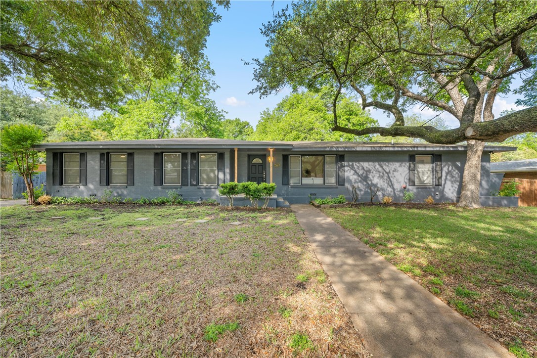 2440 Lake Air Drive Waco TX 76710