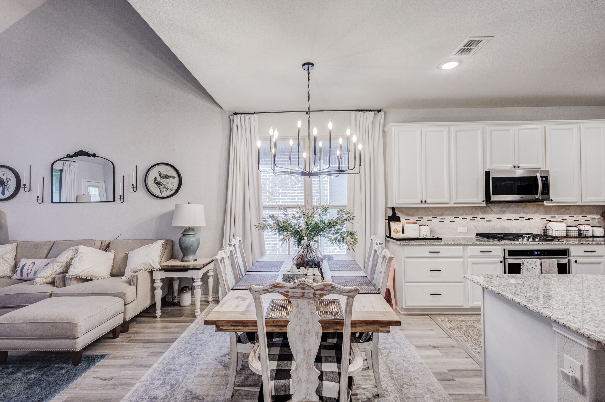 2817 Stallion Trail Way Aubrey TX 76227