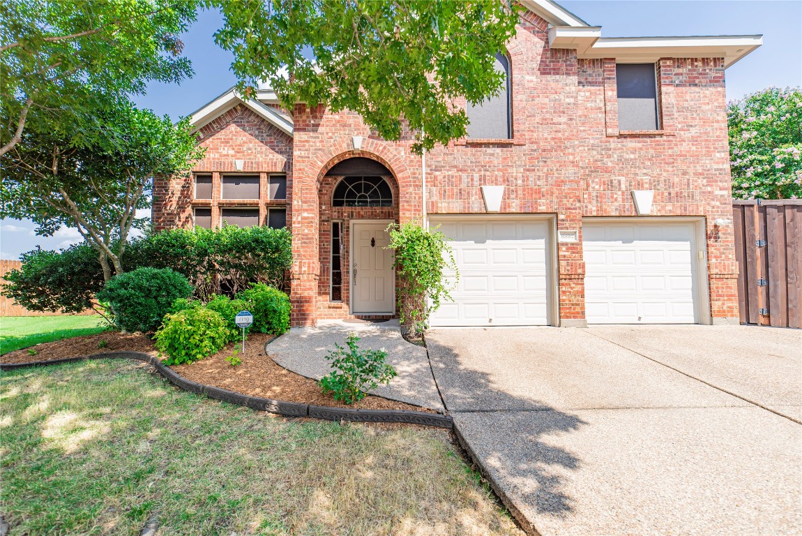 6892 Landing Drive Grand Prairie TX 75054