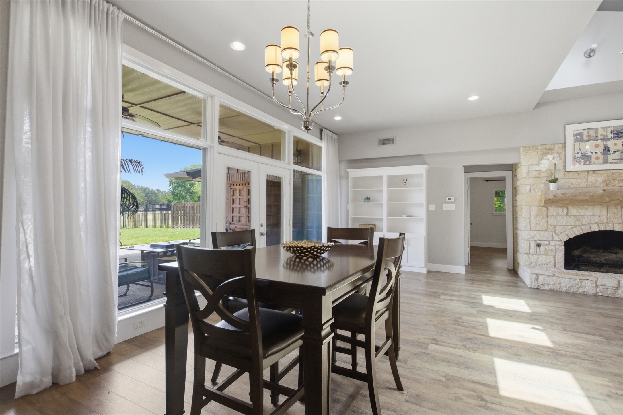 3217 Golfing Green Farmers Branch TX 75234