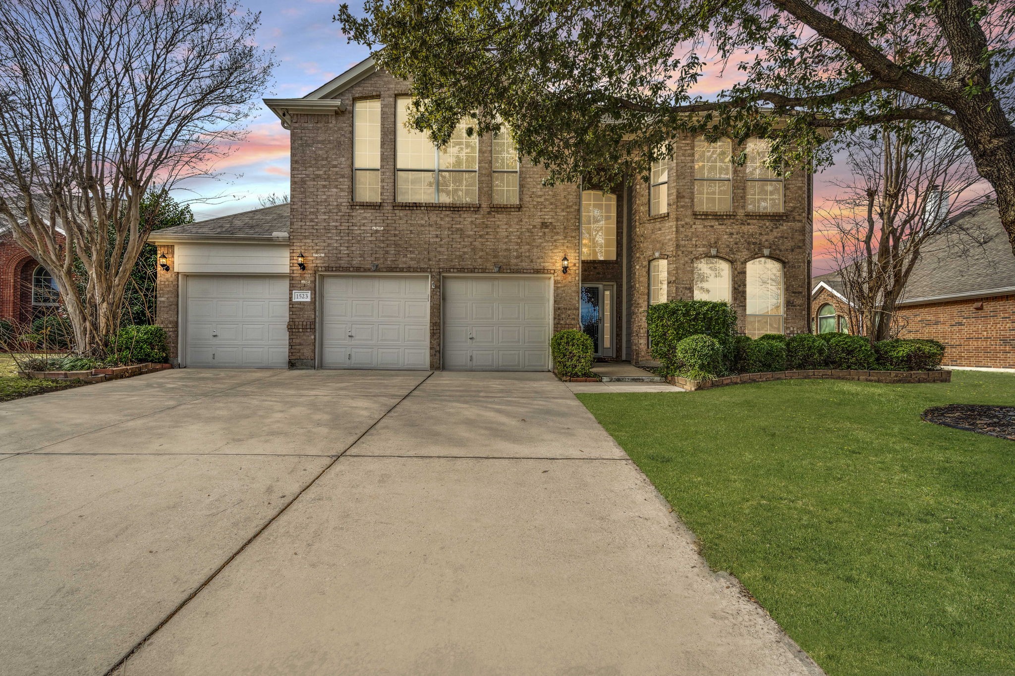 1523 Hidden Cove Drive Grand Prairie TX 75050