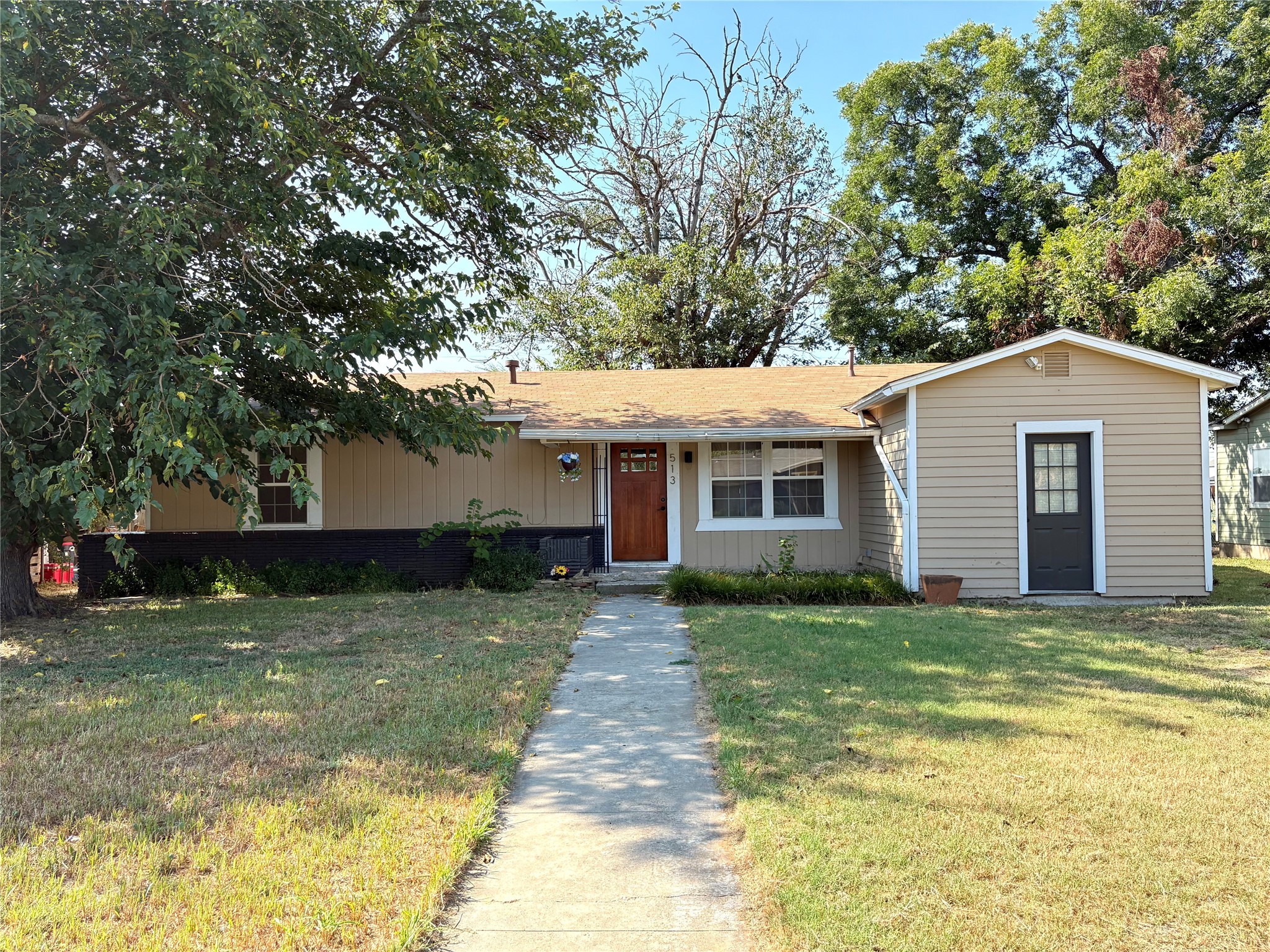 513 E Conner Street Eastland TX 76448