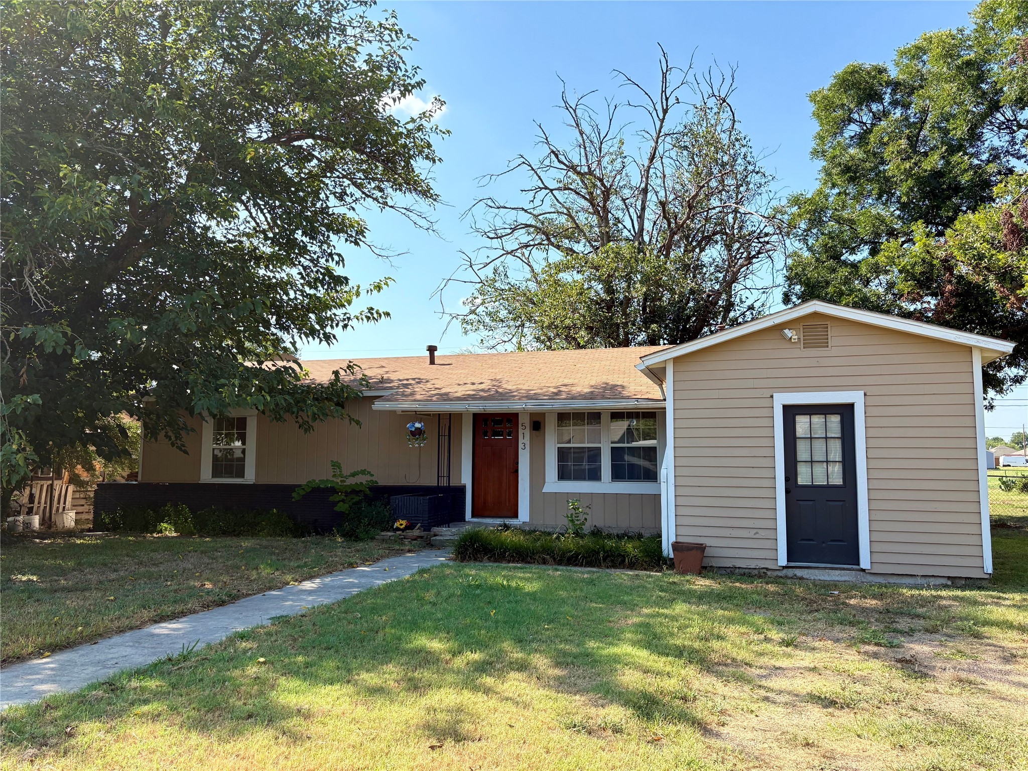 513 E Conner Street Eastland TX 76448