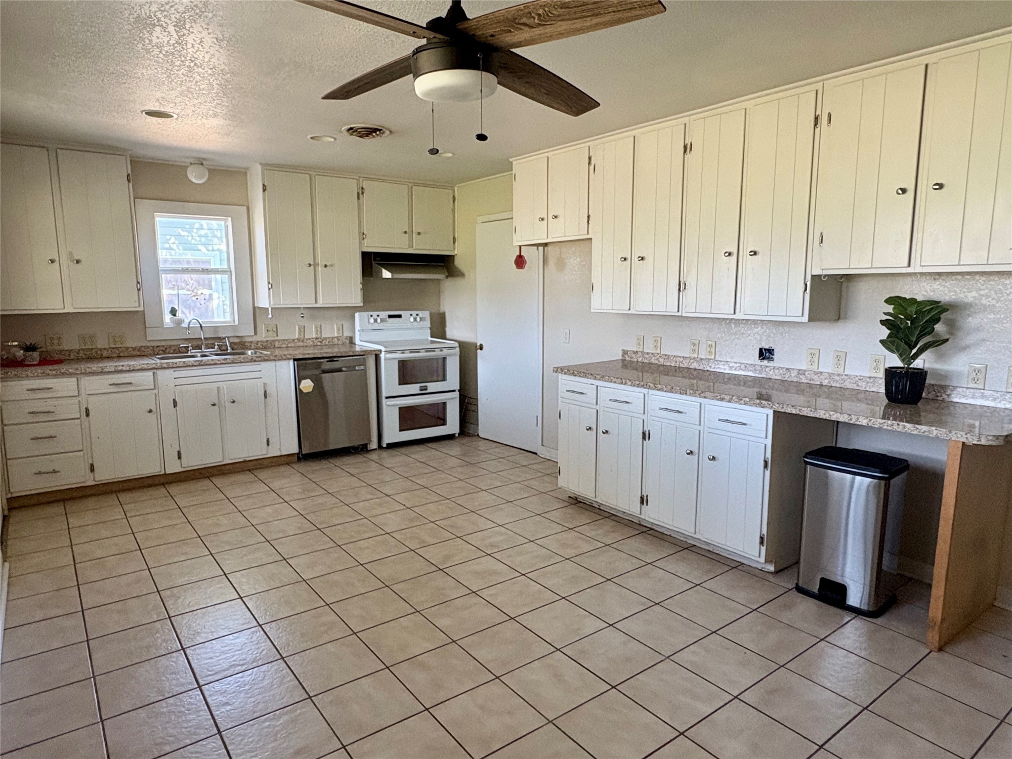 513 E Conner Street Eastland TX 76448
