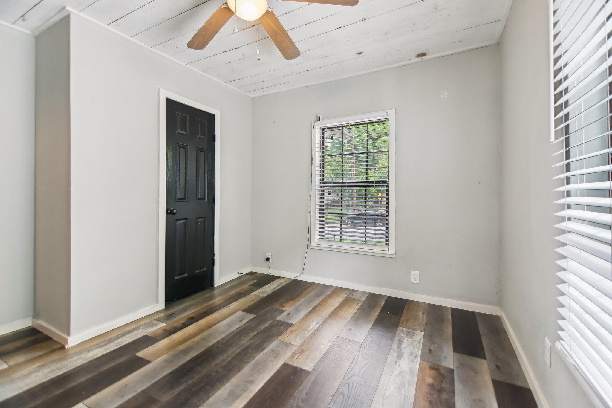 4419 Lawnview Avenue Dallas TX 75227