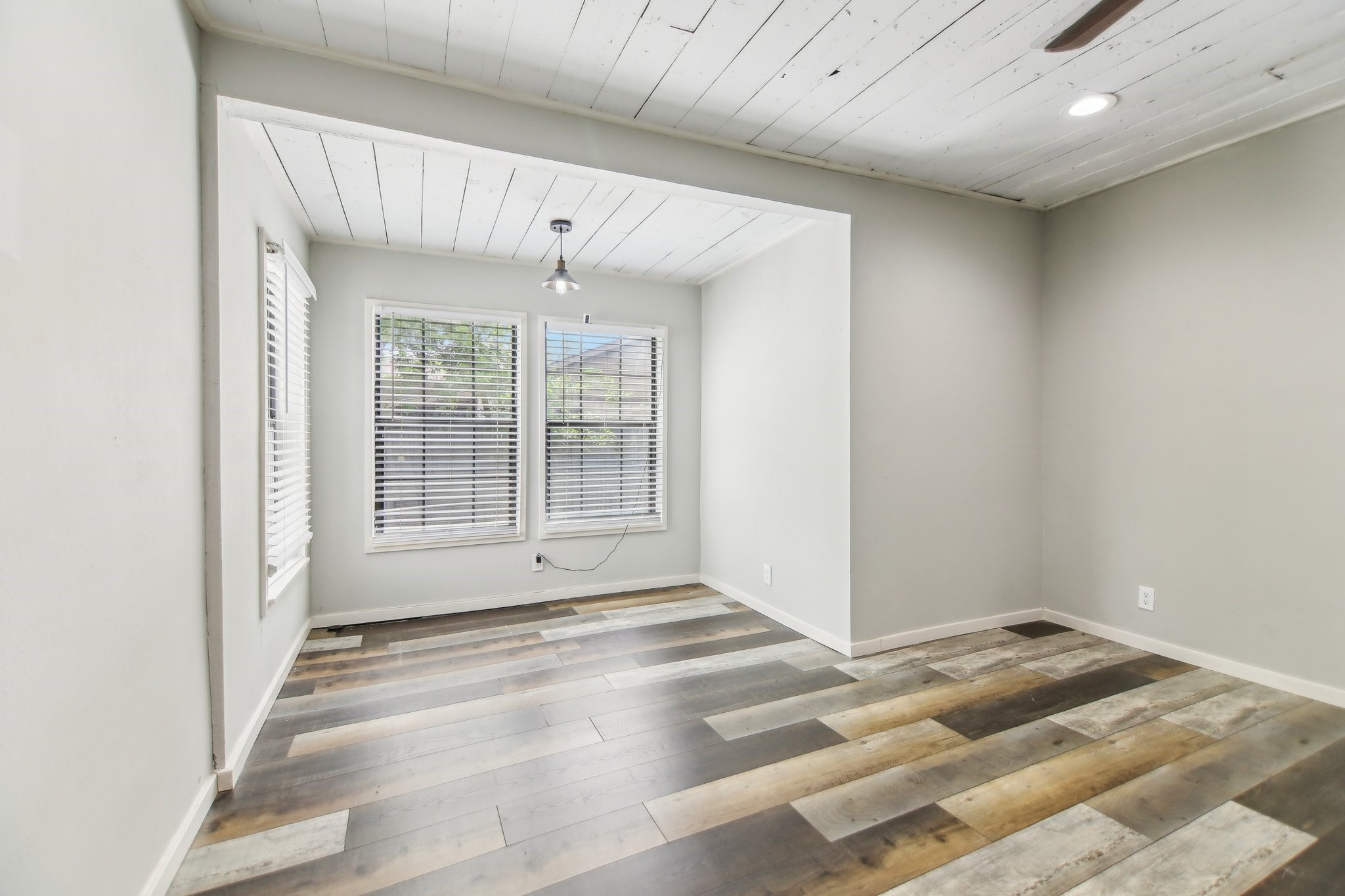 4419 Lawnview Avenue Dallas TX 75227