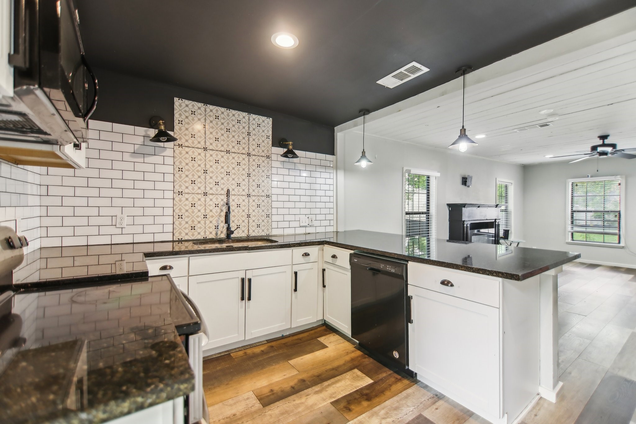 4419 Lawnview Avenue Dallas TX 75227