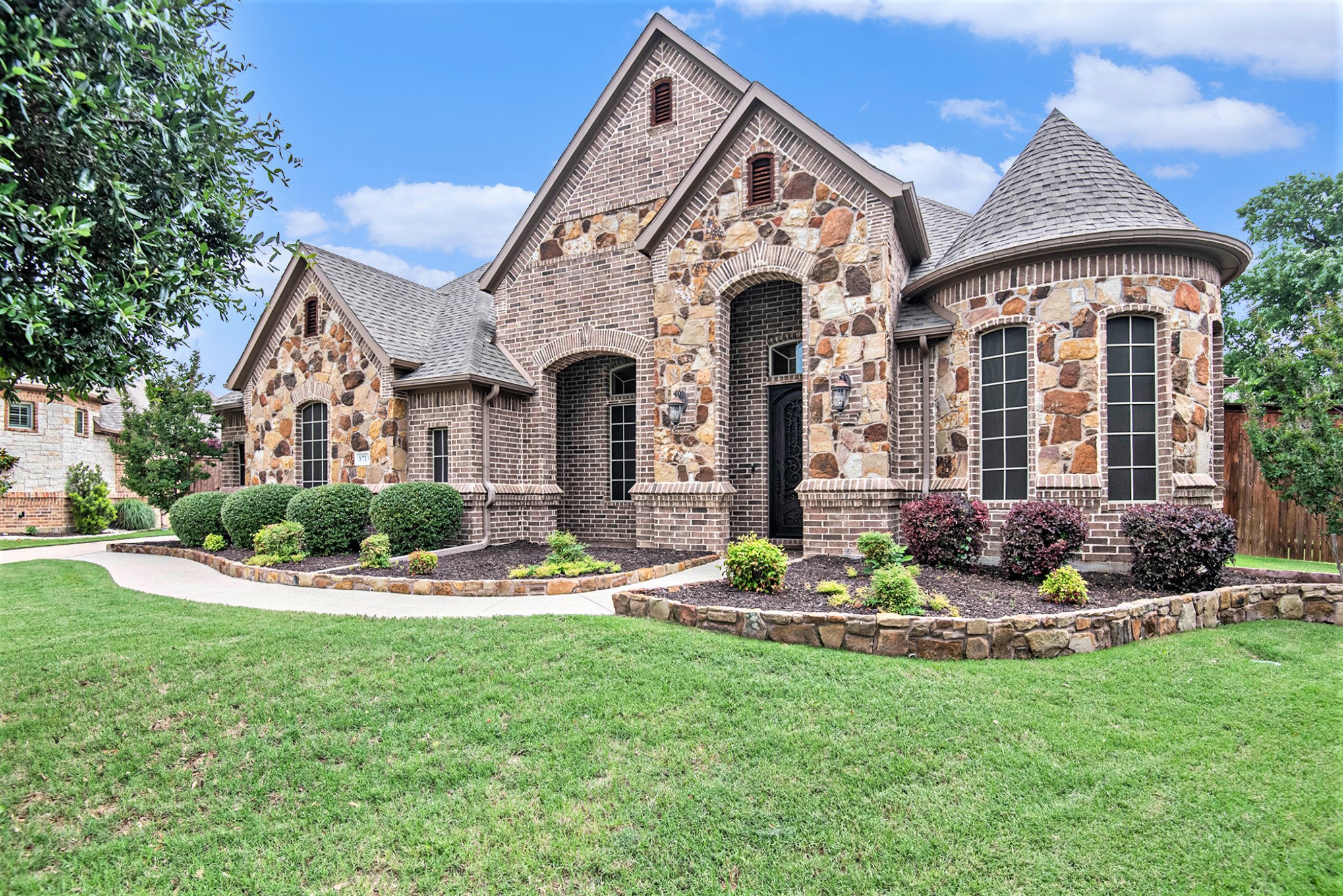 8713 Shadywood Lane North Richland Hills TX 76182