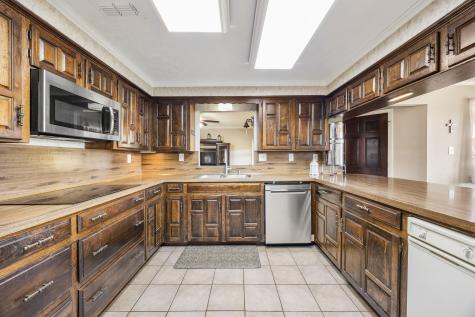 1439 Davis Lane Terrell TX 75160