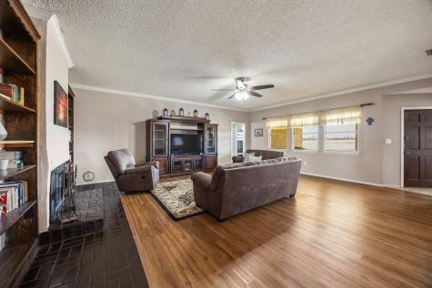 1439 Davis Lane Terrell TX 75160