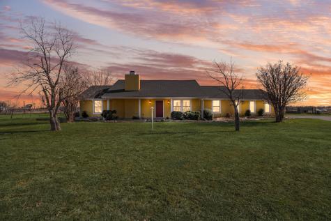 1439 Davis Lane Terrell TX 75160