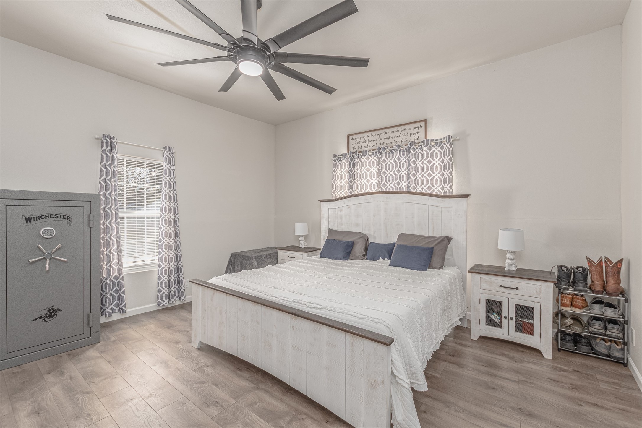 819 Beech Street Bonham TX 75418