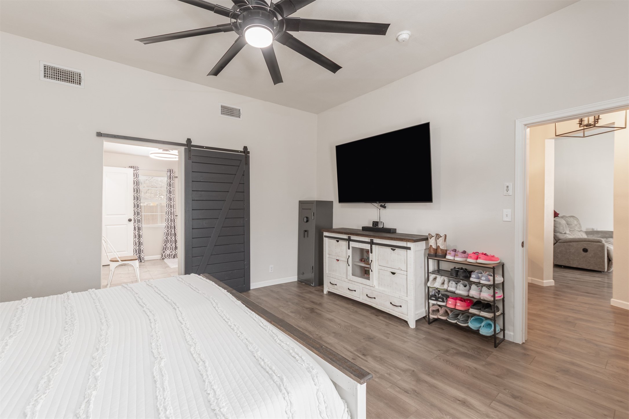 819 Beech Street Bonham TX 75418