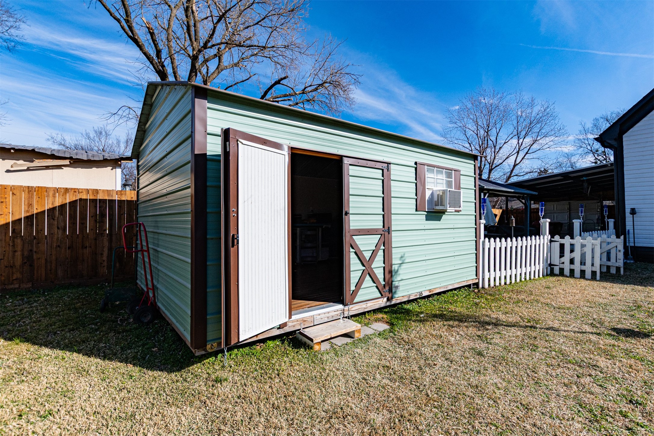 819 Beech Street Bonham TX 75418