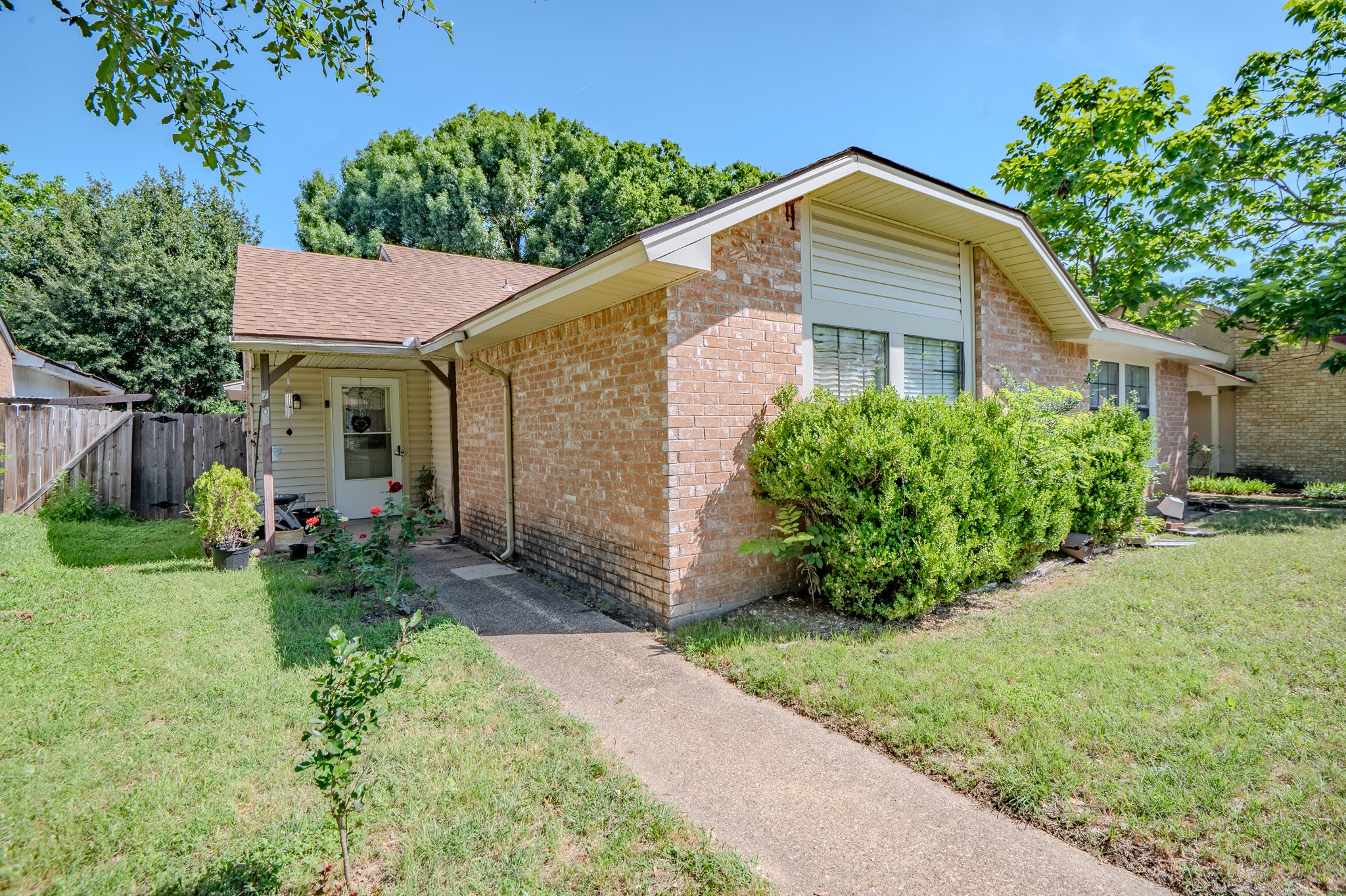7105 Pineberry Road Dallas TX 75249