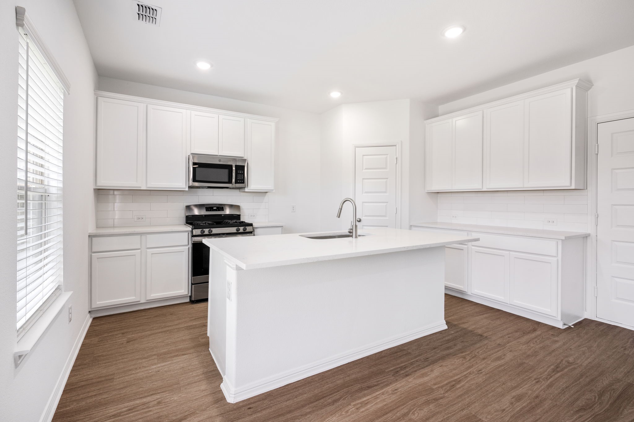 8721 Antelope Flat Lane Fort Worth TX 76131