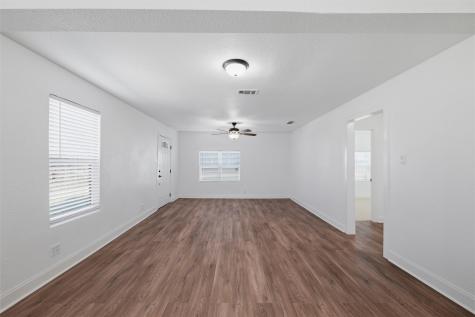 1512 NE 34th Street Fort Worth TX 76106