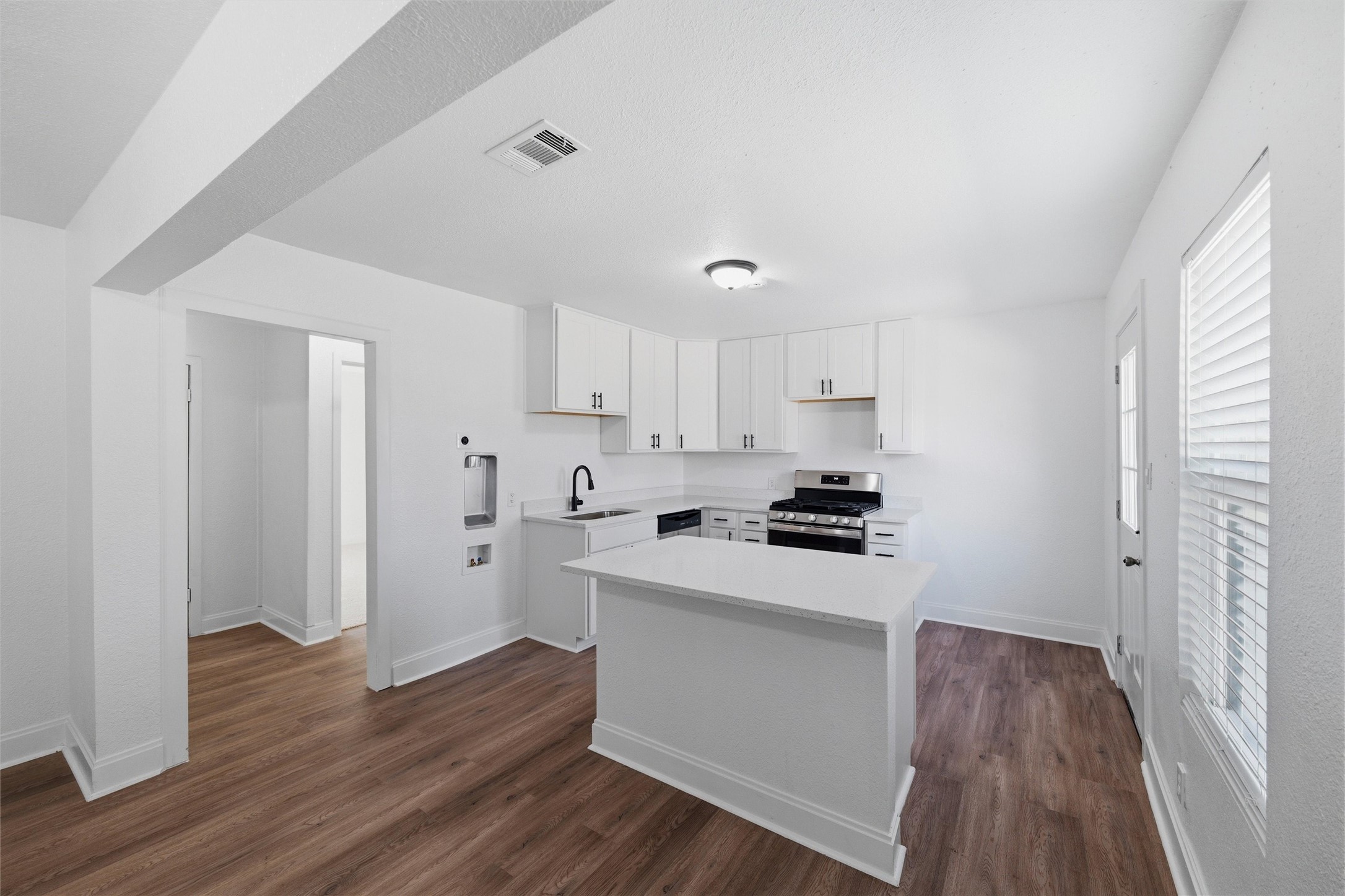 1512 NE 34th Street Fort Worth TX 76106