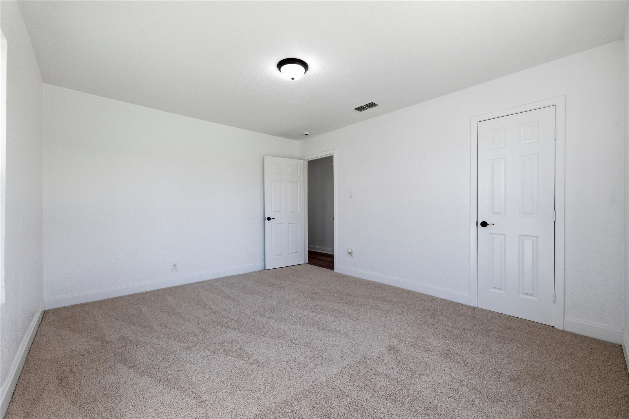 1512 NE 34th Street Fort Worth TX 76106