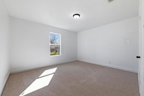 1512 NE 34th Street Fort Worth TX 76106