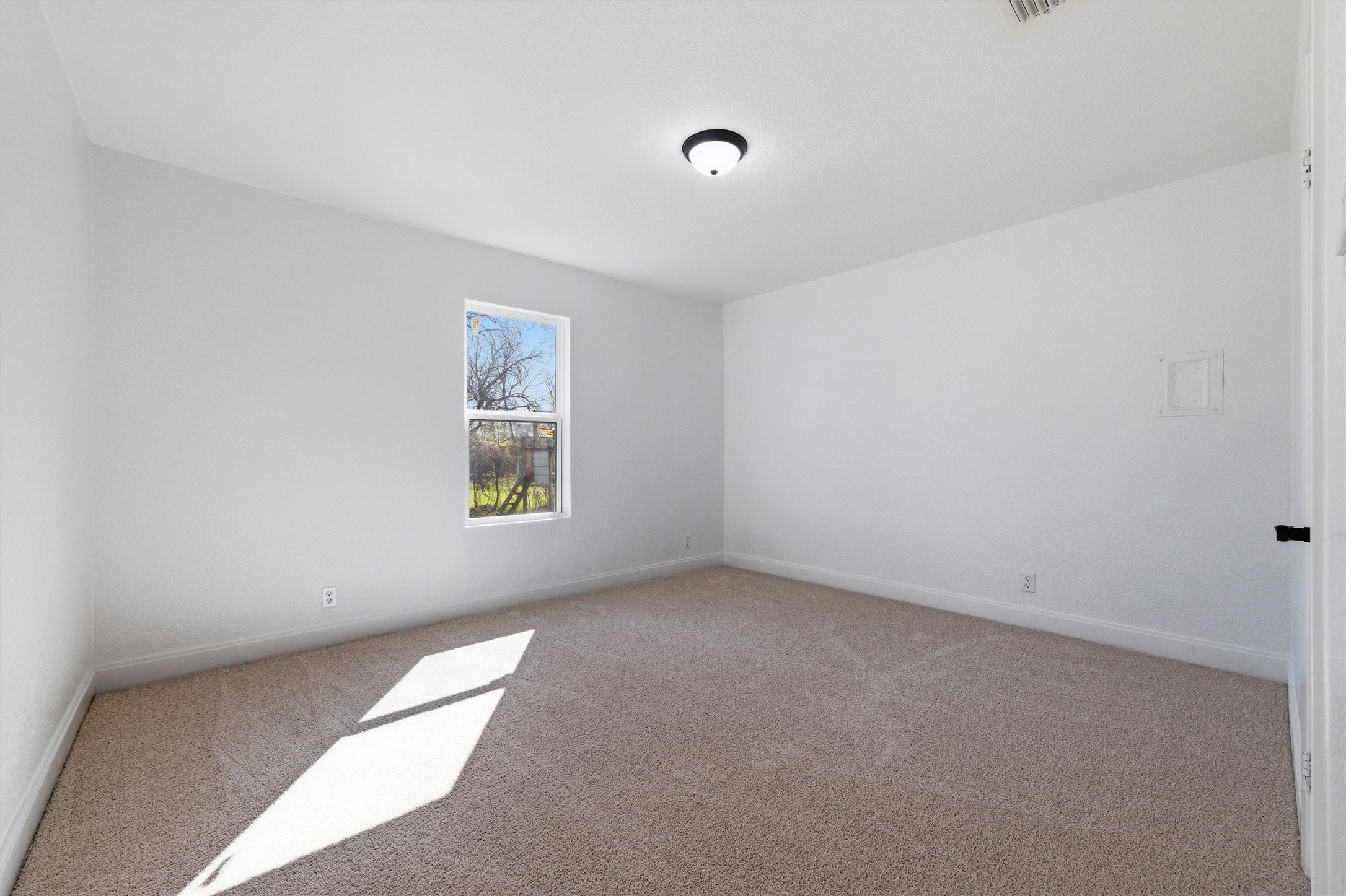 1512 NE 34th Street Fort Worth TX 76106