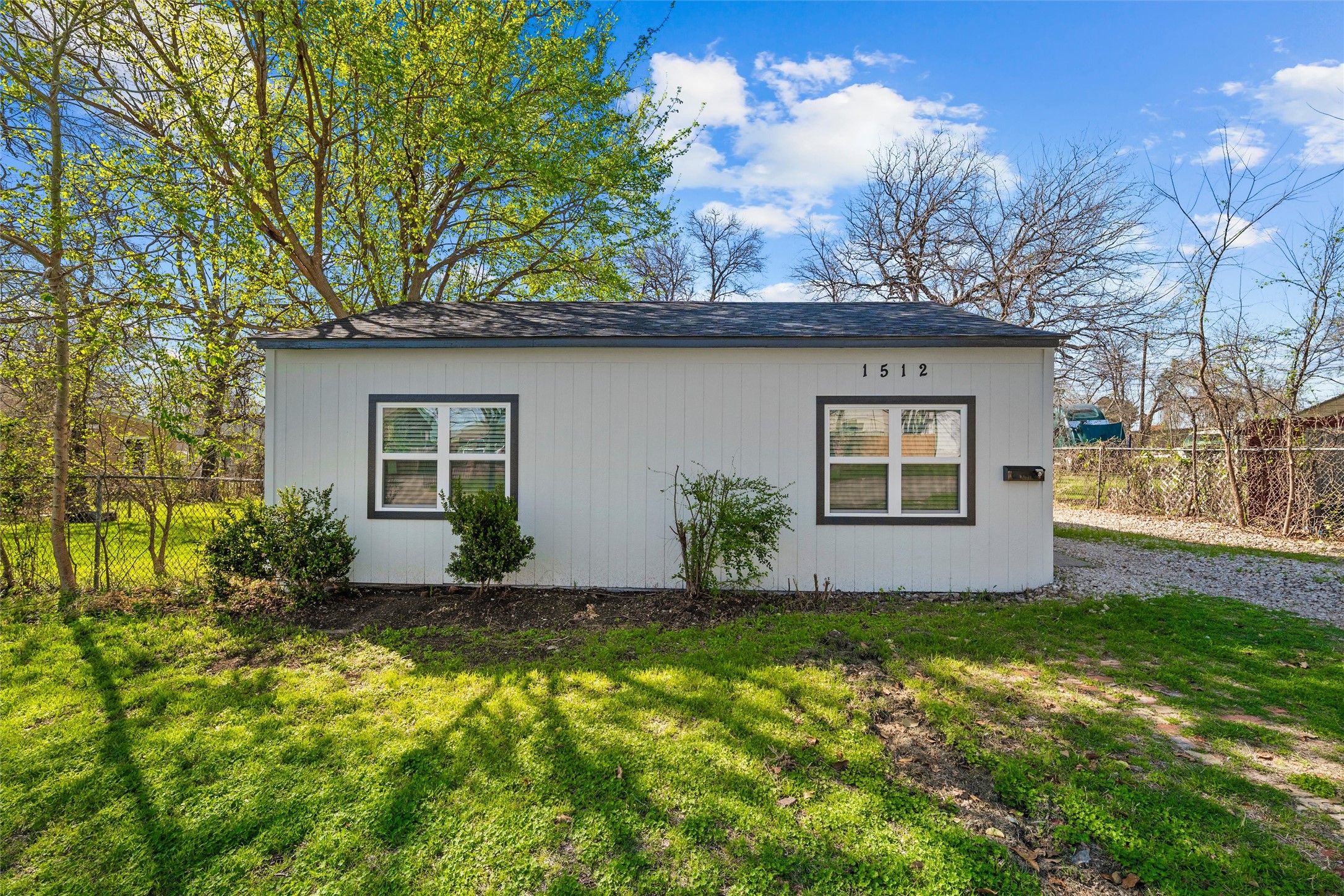 1512 NE 34th Street Fort Worth TX 76106