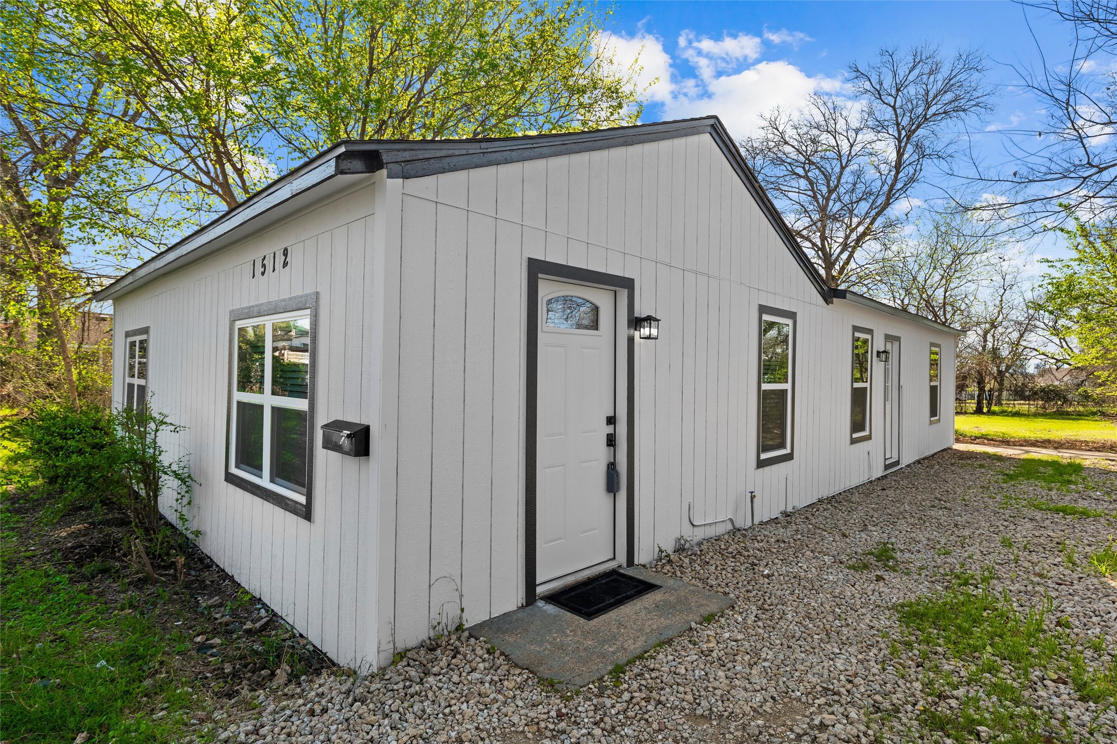 1512 NE 34th Street Fort Worth TX 76106
